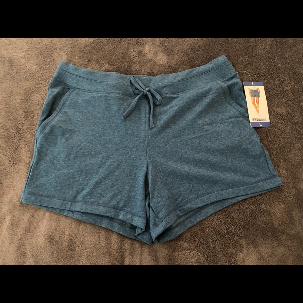 32 Degrees Cool Casual Shorts